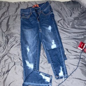 Wax Jean size 0/24 ripped skinny